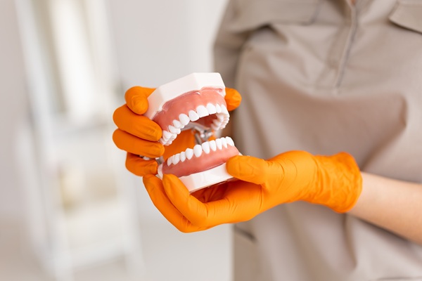 The Benefits Of Dentures After Tooth Extraction